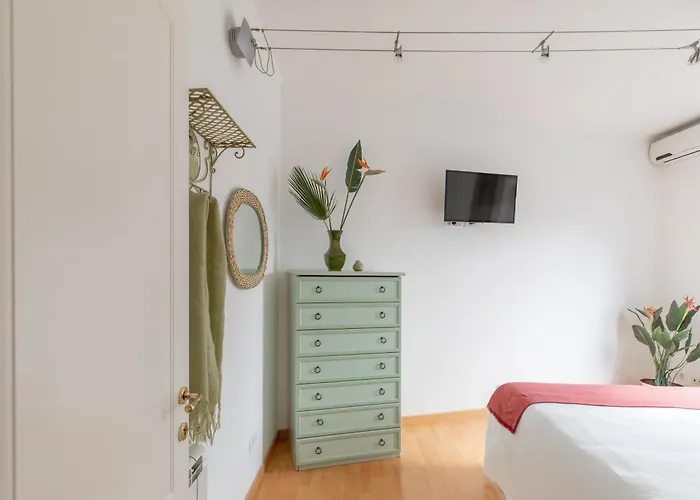 Iflat Cozy Flat With A View In San Giovanni Appartement